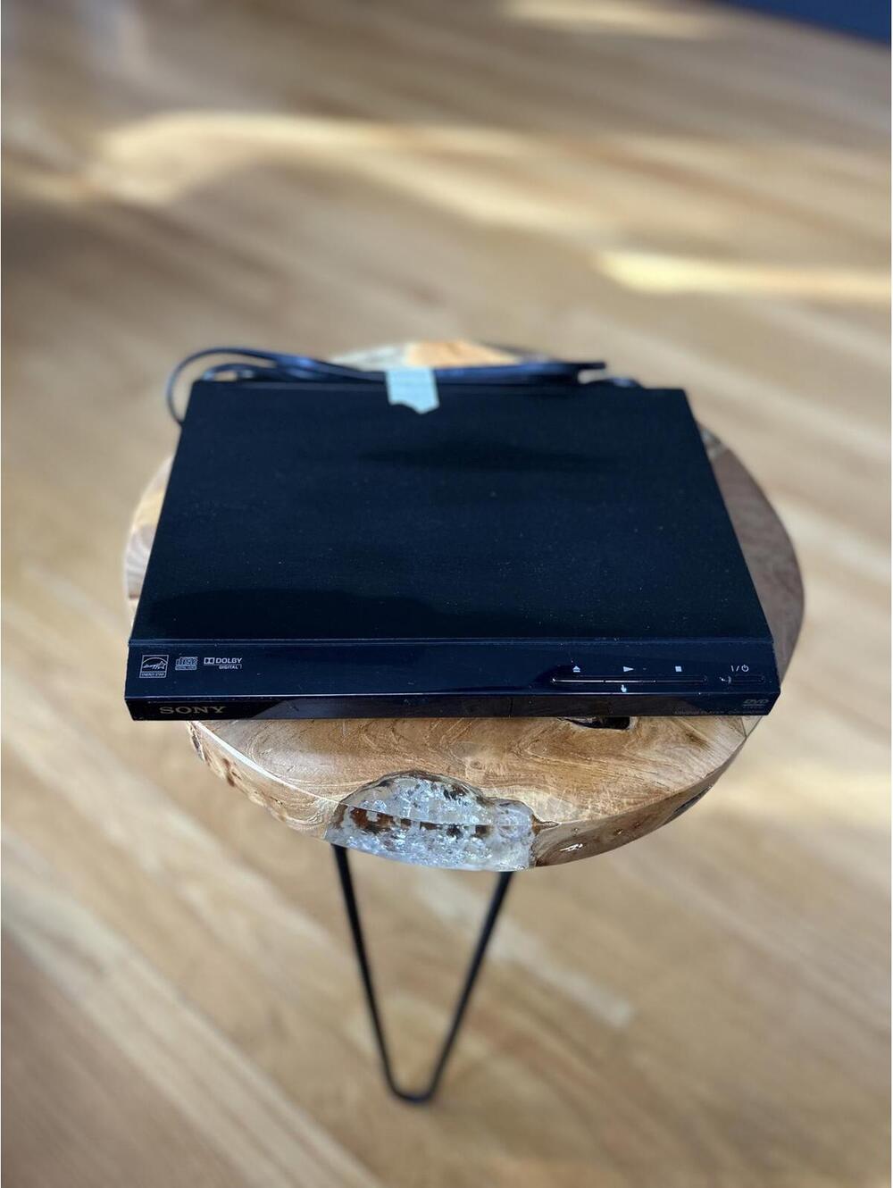Sony DVD Player with Component and Coaxial Audio Outputs